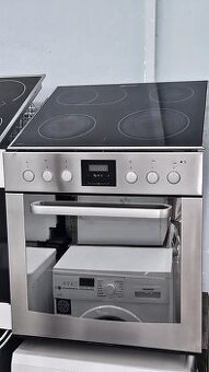 Horkovzdušná trouba se sklokeramickou deskou - set WHIRLPOOL