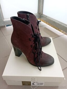 Dámské polokozačky kožené