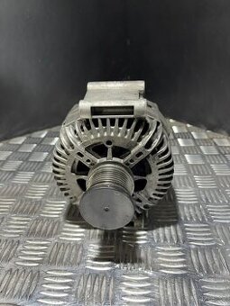 //Alternátor Mercedes 2.2/2.7/3.0CDI//