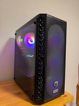 Herní počítáč RTX 4070 + Monitor