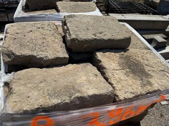 Pískovcová dlažba 15