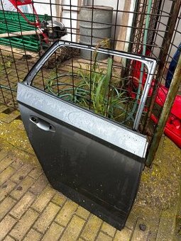 Fabia 3 prave zadni dvere