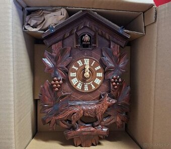 Ručně vyřezávané kukačky Hekas