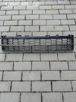 Středová mřížka předního nárazníku Superb 3 Face