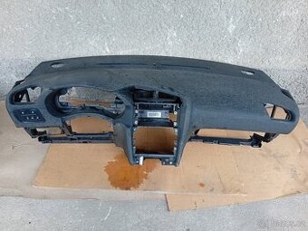 Palubní deska Citroen C4