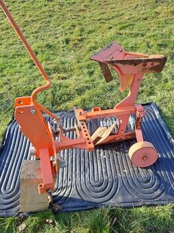 Prodám pluh obracák