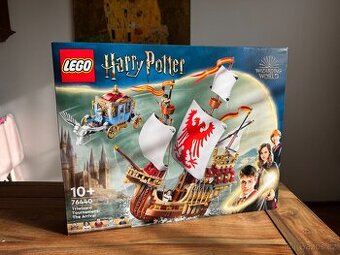 LEGO 76440 Turnaj tří kouzelníků: Příjezd
