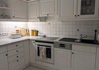 Venkovská bílá kuchyně se spotřebiči,6239