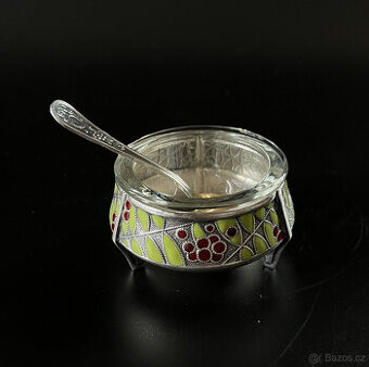 Melchiorová solnička se smaltem a lžička, Rusko