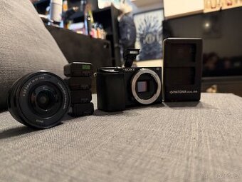 Sony A6300 + příslušenství