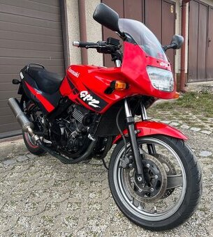 Kawasaki GPZ 500S