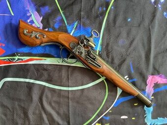 Dekorativní historická pistole replika