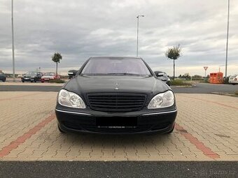 Mercedes-Banz S600