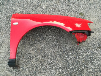 Blatník PP Audi A3 typ 8L červená barva