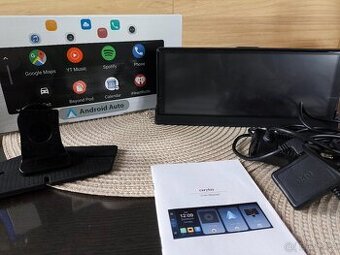 Multifunkční displej do auta