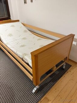 Polohovací postel ARMINIA II. + Antidekubitní matrace