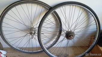 28" závodní ráfky na silniční kolo
