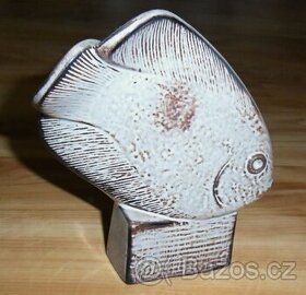 Ryba soška z keramiky
