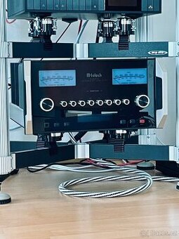McIntosh MA8000