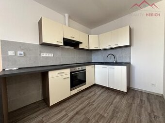 Pronájem bytu 3+1 (68 m2) Lipská, Chomutov - 1