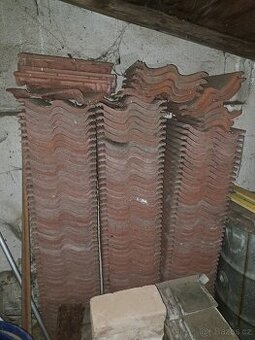 Střesní tašky BRAMAC EN 490- zachovalé cca 175-180ks