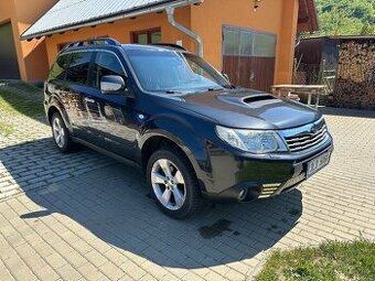 Subaru Forester 2,5 XT