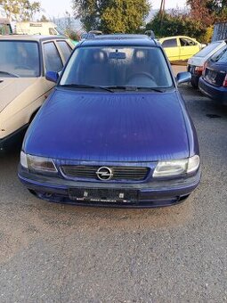 Náhradní díly -Opel Astra Caravan 1,6 barva MODRÁ - rok regi