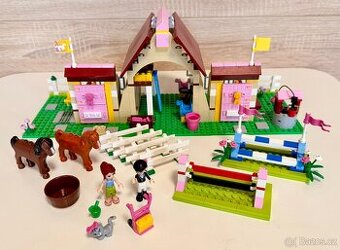Lego Friends 3189 Stáje v Heartlake