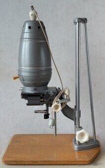 Magnifax II-zvětšovák kino a svitek 6x9 s přísl. jako nový..
