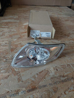 Prodám blinkr přední levý MAZDA 626 2001-2002