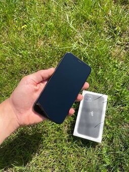 iPhone 11 Black 64GB, baterie 100%