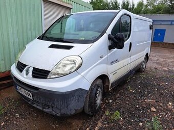 Renault Trafic 2,0 Tdi - na opravu nebo na díly