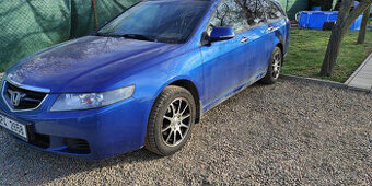 Honda Accord tourer 2.0 114kw rv2004