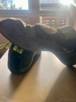 Lezečky La Sportiva Tarantula olive/neon vel. 38.5 + pytlík