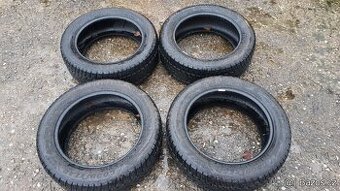 Zimní pneu Goodyear UltraGrip SUV 235/55 R18