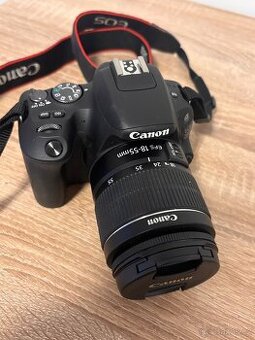 fotoaparát Canon EOS 200D
