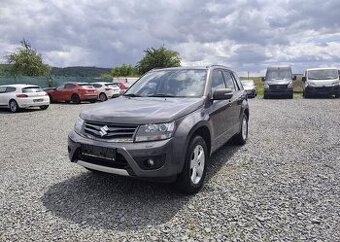 Suzuki Grand Vitara 2.4i 4x4 Tažné, Výhřev. Sed. benzín