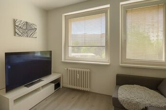 Prodej bytu 2+kk 44 m² Urbánkova, Praha - Modřany