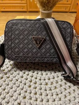 Crossbody kabelka Guess