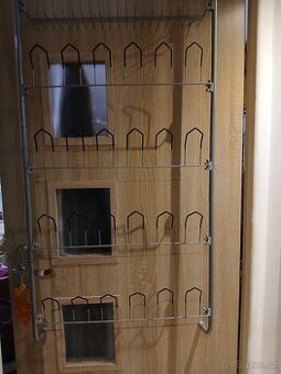 Nástěnný drátěný botnik na zavěšení