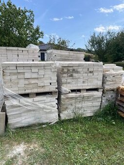 Bílé cihly 4 Kč/ks