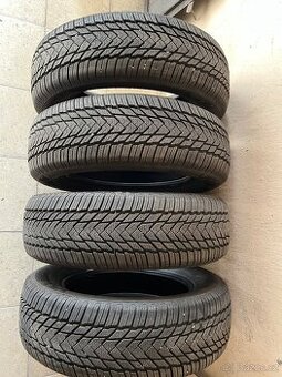 Zimní pneu 215/65 r17