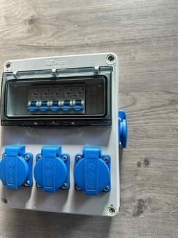 Zásuvková skříň 5x230V 5xB16/1