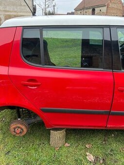 Pravé zadní dveře Škoda fabia 2 hatchback