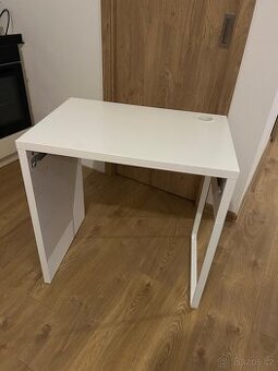 psací stůl IKEA