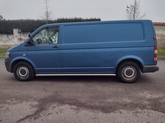 Volkswagen Transporter T5 2.0TDI