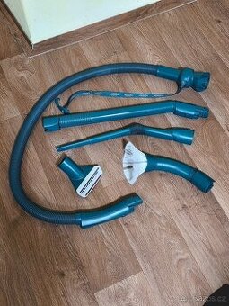 Prodám originál příslušenství k vysavači VORWERK....