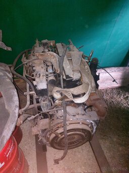 Prodám díly z man L2000, motor, kola.