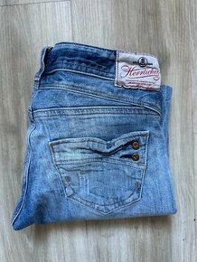 Herrlicher dziny, 27/30