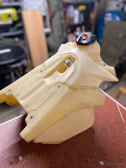 Nádrž ktm exc 12-16